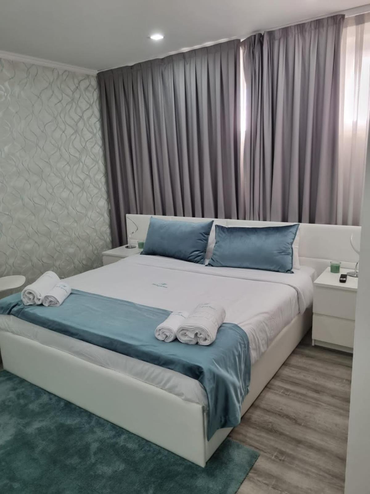 Mikaela Guest House Odivelas  Zewnętrze zdjęcie